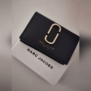 NEW! Marc Jacobs Black Wallet